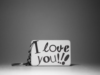 I Love You (Black Text)-White -Valentine's Special Keychains(Pack Of 2)